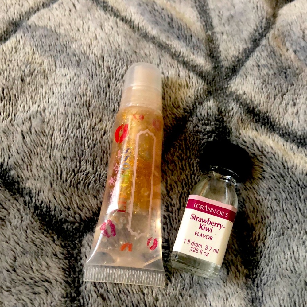 LBL lip gloss